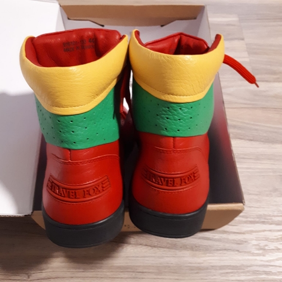 Men Travel Fox Sneakers - Picture 4 of 6